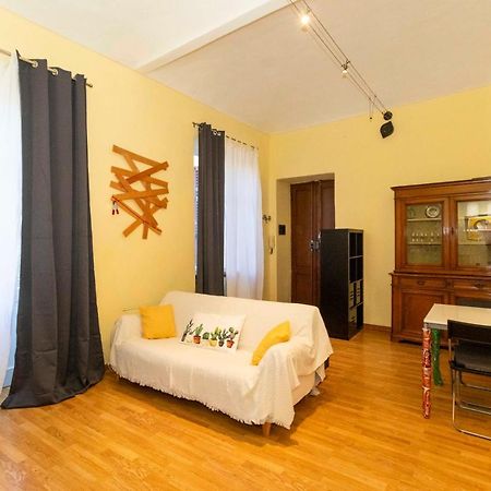 Porta Nuova & San Salvario Roomy Flat تورينو المظهر الخارجي الصورة