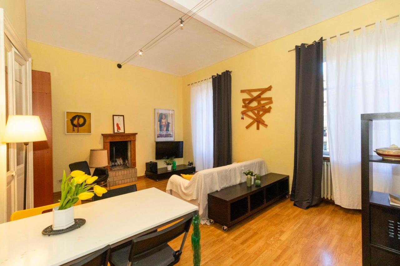 Porta Nuova & San Salvario Roomy Flat تورينو المظهر الخارجي الصورة