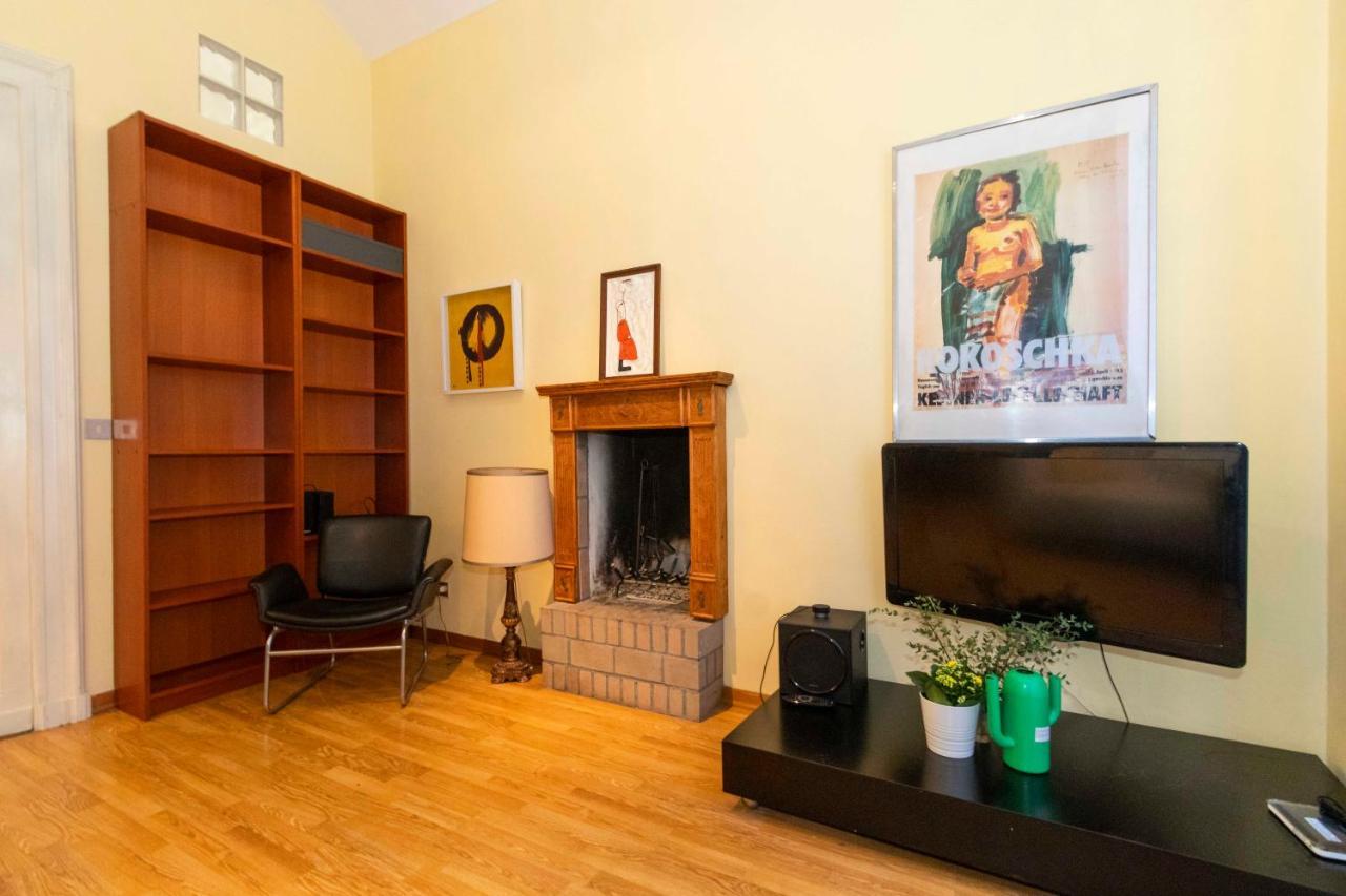 Porta Nuova & San Salvario Roomy Flat تورينو المظهر الخارجي الصورة