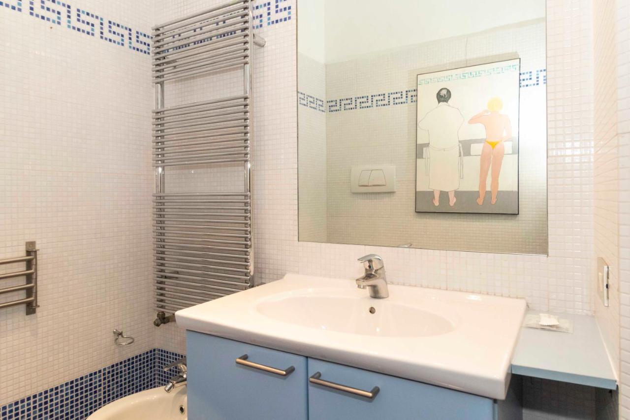 Porta Nuova & San Salvario Roomy Flat تورينو المظهر الخارجي الصورة