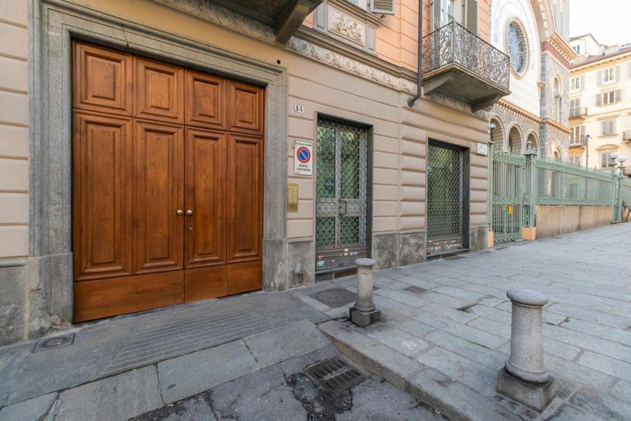 Porta Nuova & San Salvario Roomy Flat تورينو المظهر الخارجي الصورة