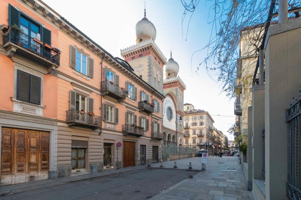 Porta Nuova & San Salvario Roomy Flat تورينو المظهر الخارجي الصورة