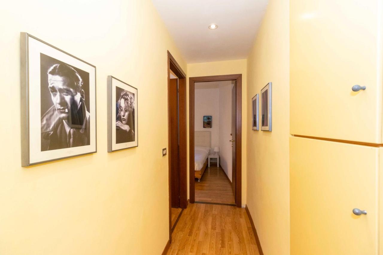 Porta Nuova & San Salvario Roomy Flat تورينو المظهر الخارجي الصورة