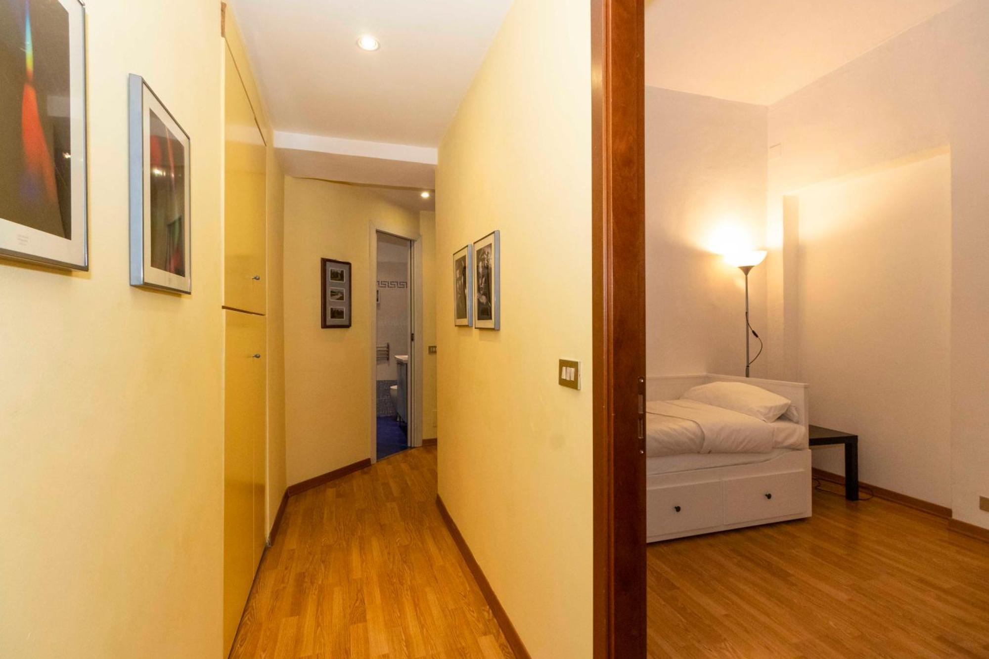 Porta Nuova & San Salvario Roomy Flat تورينو المظهر الخارجي الصورة